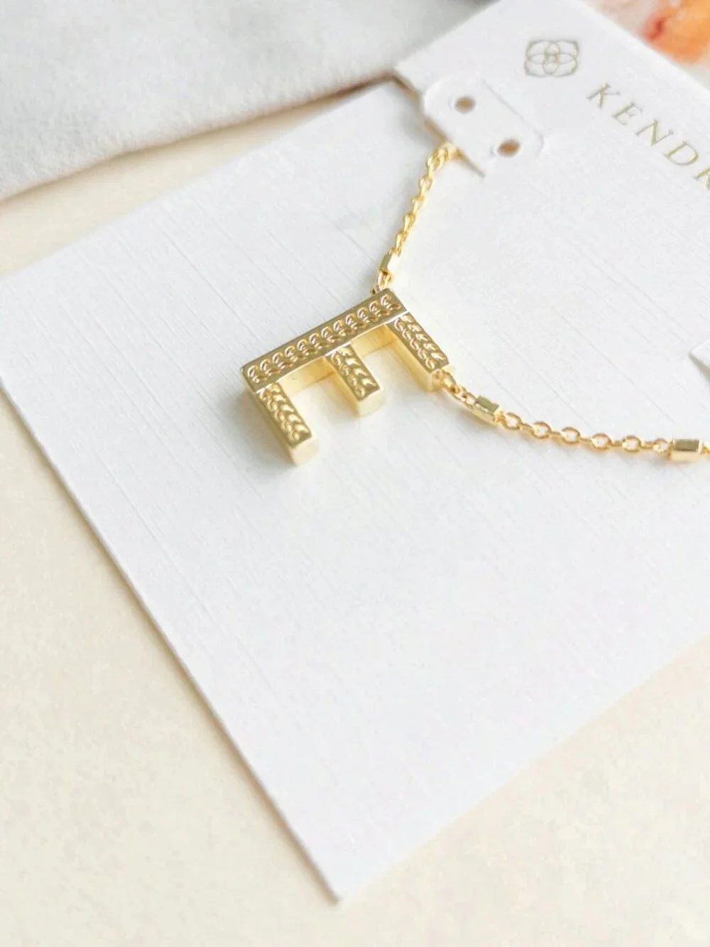 Kendra Scott Letter E Pendant Necklace